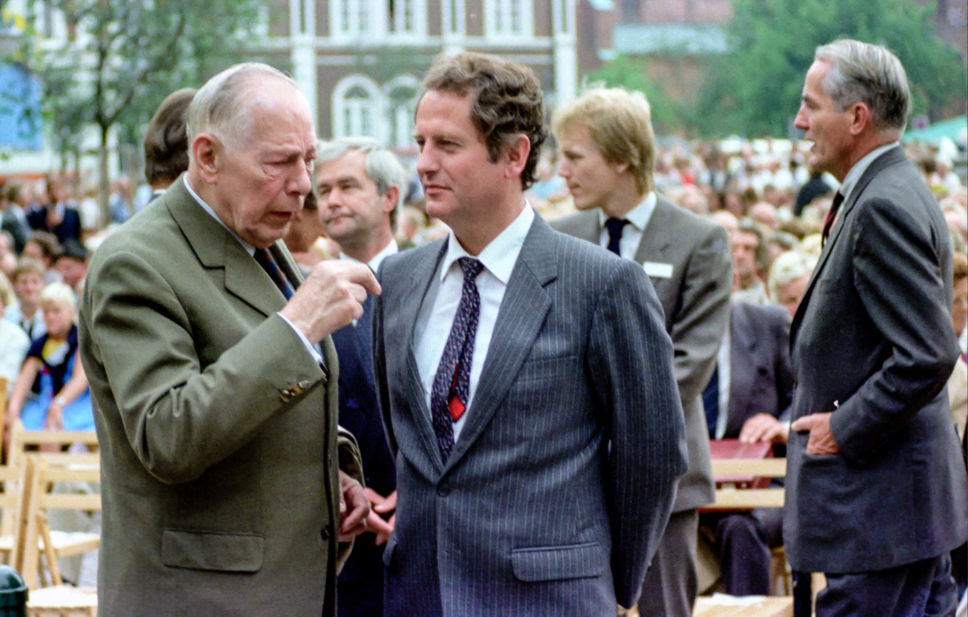 Links der ehemalige Ministerpräsident von Schleswig-Holstein, rechts der 1984 amtierende