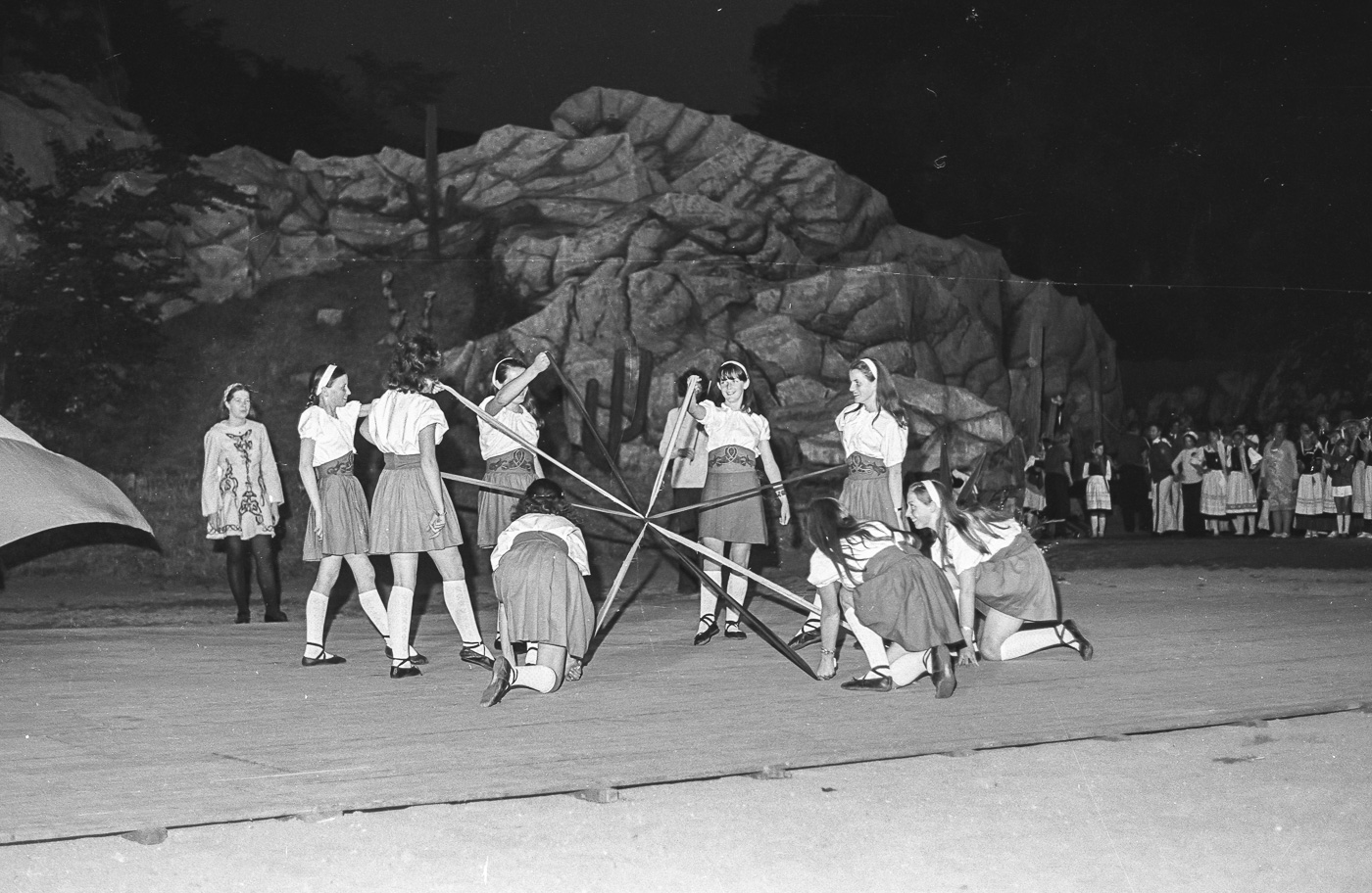 1973  |  Volkstanz der Nationen