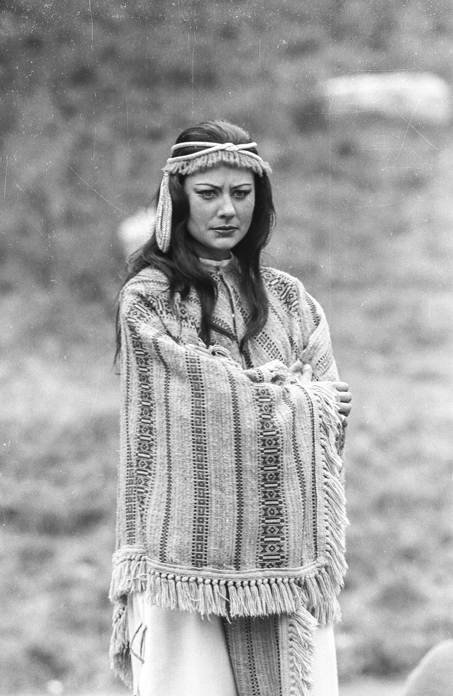 Karin Heine als Unica, Schwester von Haukaropora, Königin der Toba