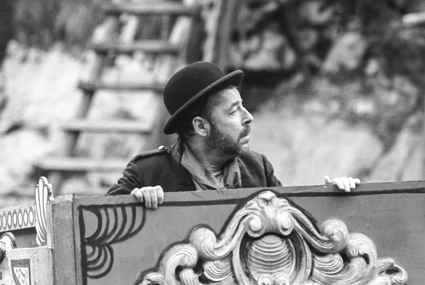 Chris Howland als Der Alte, genannt "musicman"