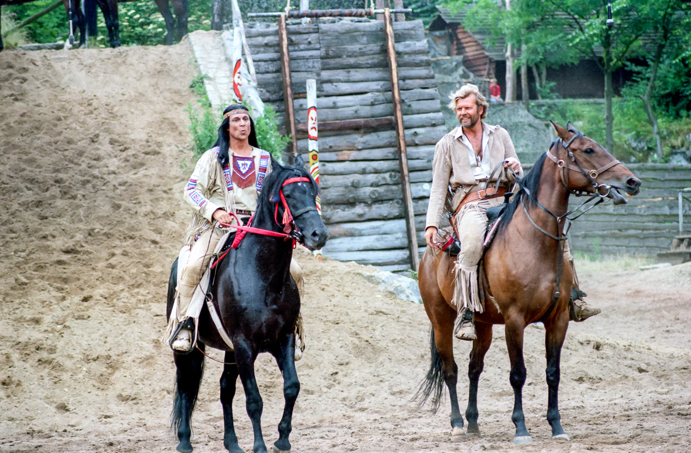 Klaus-Hagen Latwesen als Winnetou und Dieter B. Gerlach als Old Surehand