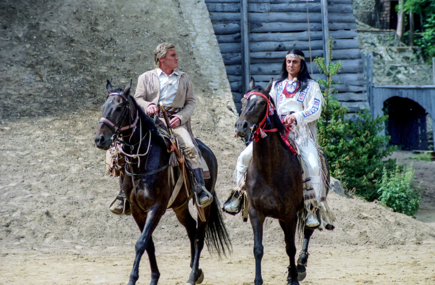 Jürgen Lederer, Klaus-Hagen Latwesen