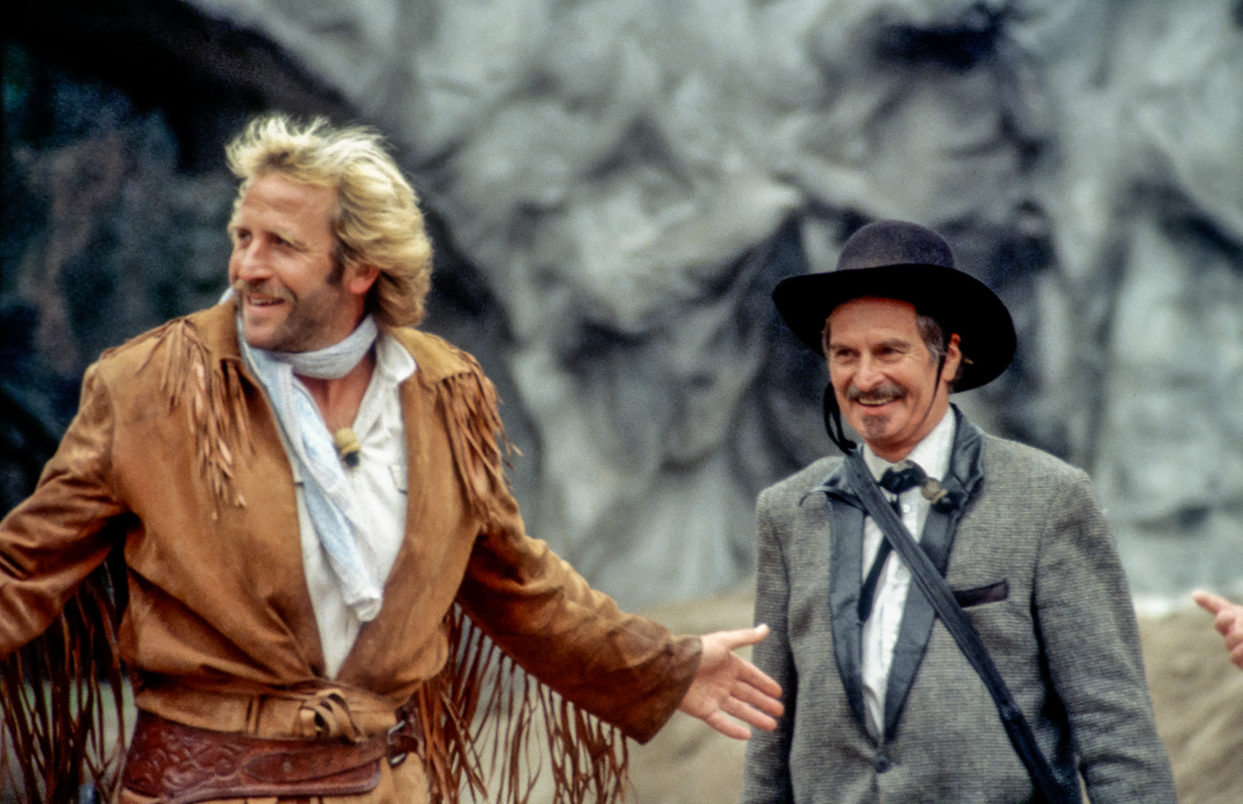 Hermann Giefer, Rolf E. Schenker als Mister